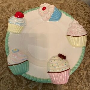 RARE Mud Pie Cupcake Plate– 8″ Ceramic Dessert / Salad Plates